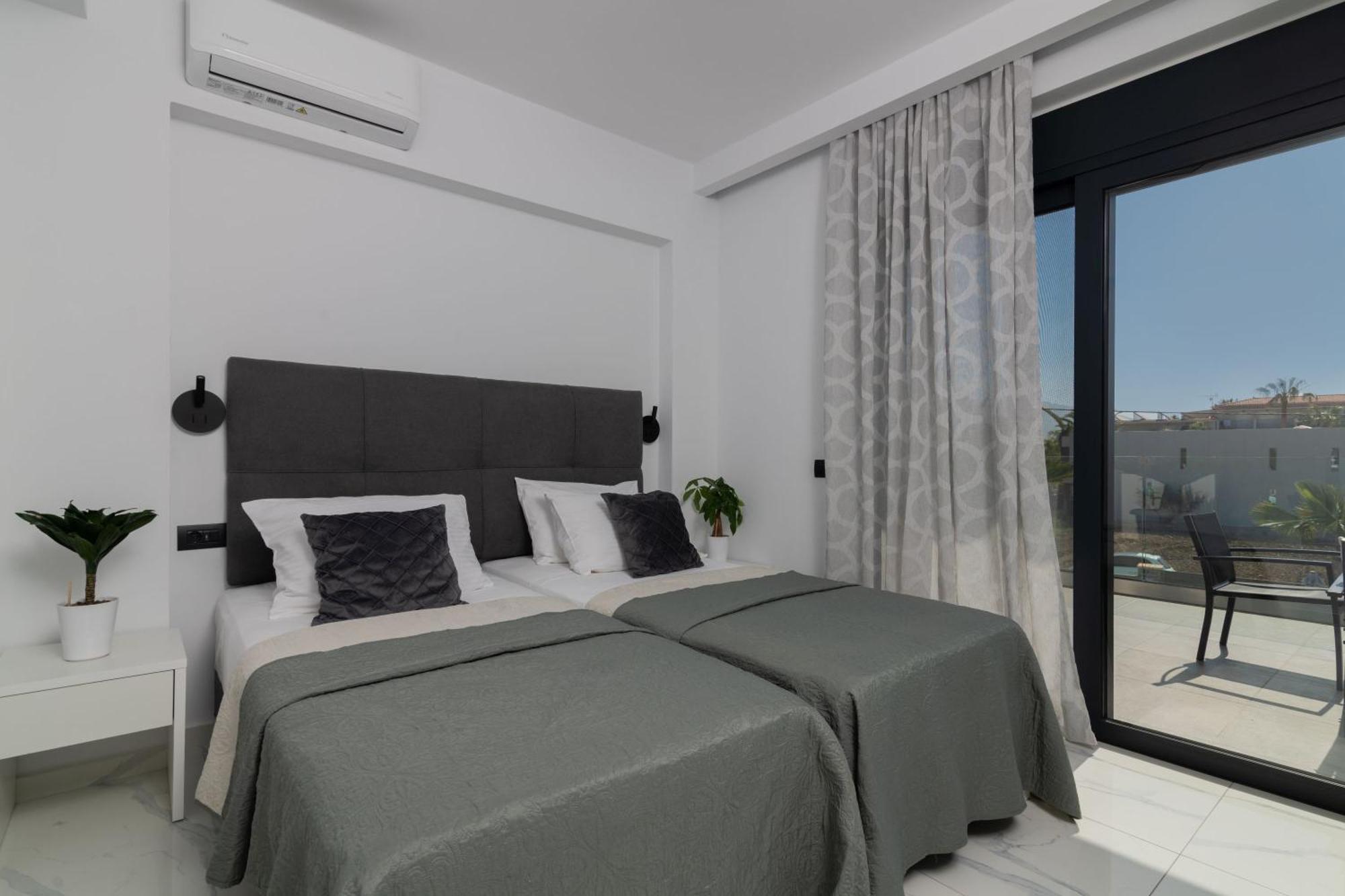 Sunwhite Villas - Private Pool & Cozy Atmosphere, By Zantewize Laganas Dış mekan fotoğraf
